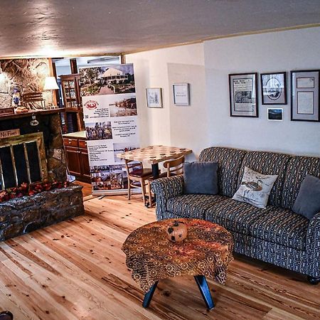 Brook Road Inn Goshen Zewnętrze zdjęcie