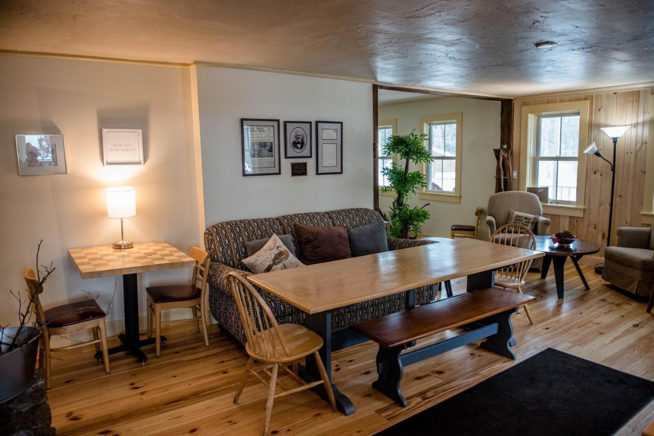 Brook Road Inn Goshen Zewnętrze zdjęcie