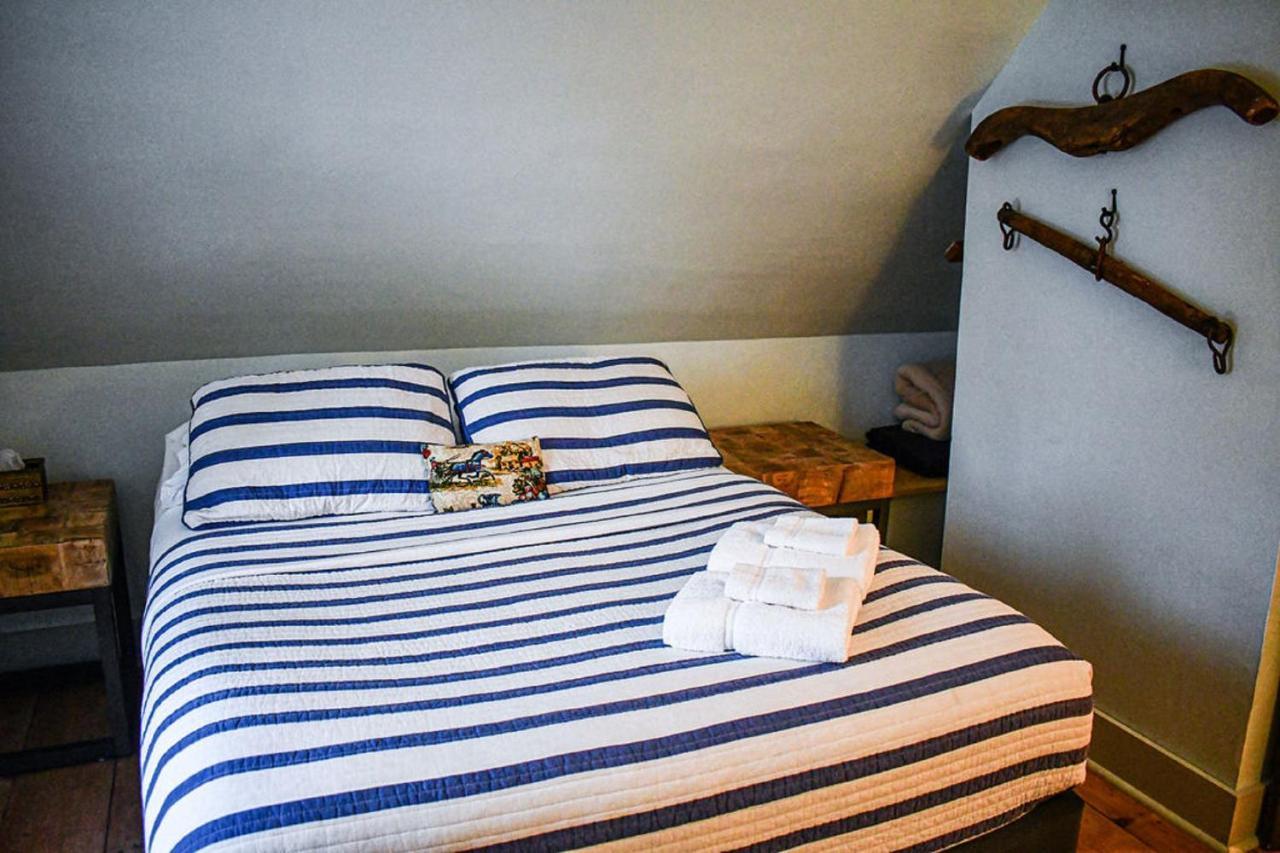 Brook Road Inn Goshen Zewnętrze zdjęcie